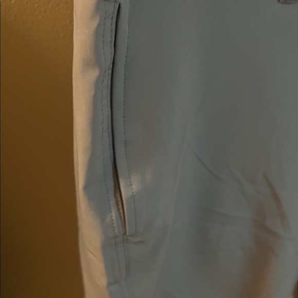 Hurley Men's Light Gray Hybrid Shorts - Picture 4 of 10